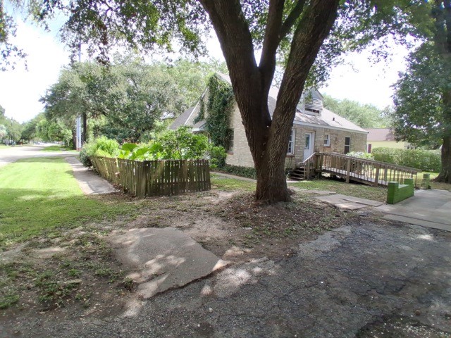 1304 Rhodora Street Property Photo 9