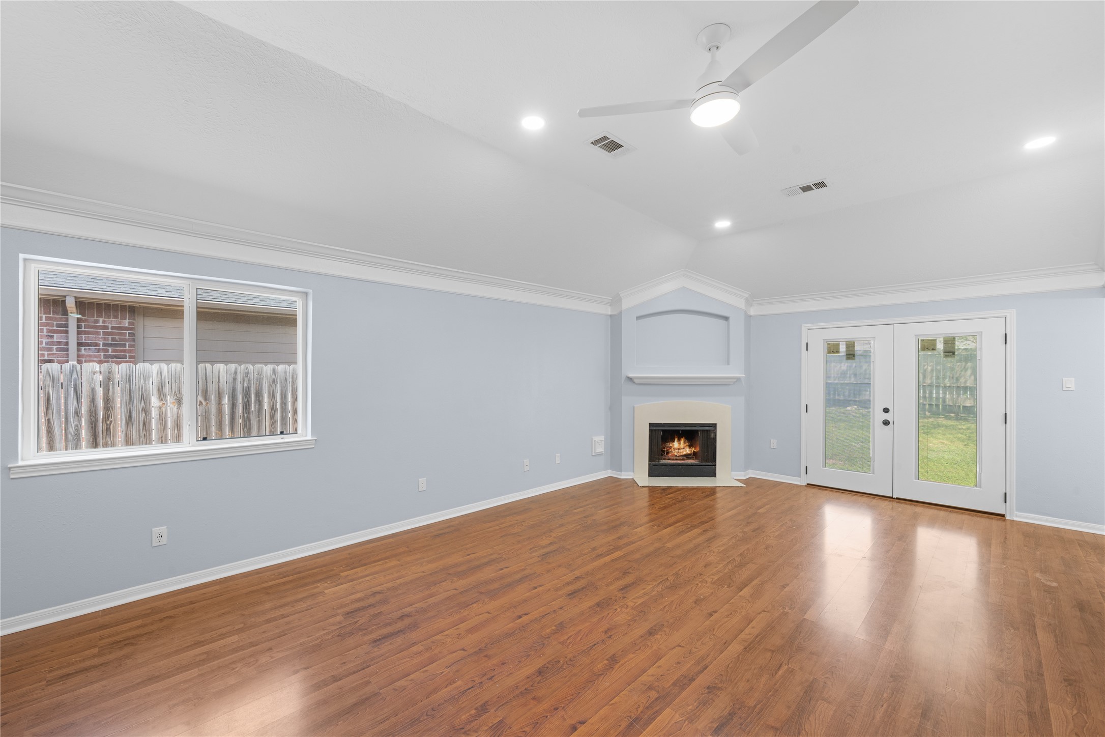 3910 Crystal Pass Court Property Photo 8