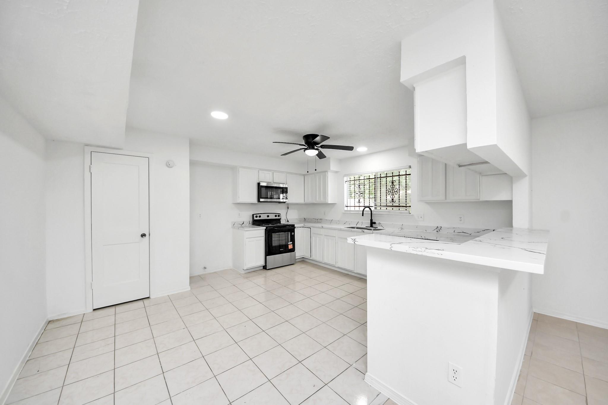 13402 Pecan Oak Drive Property Photo 27