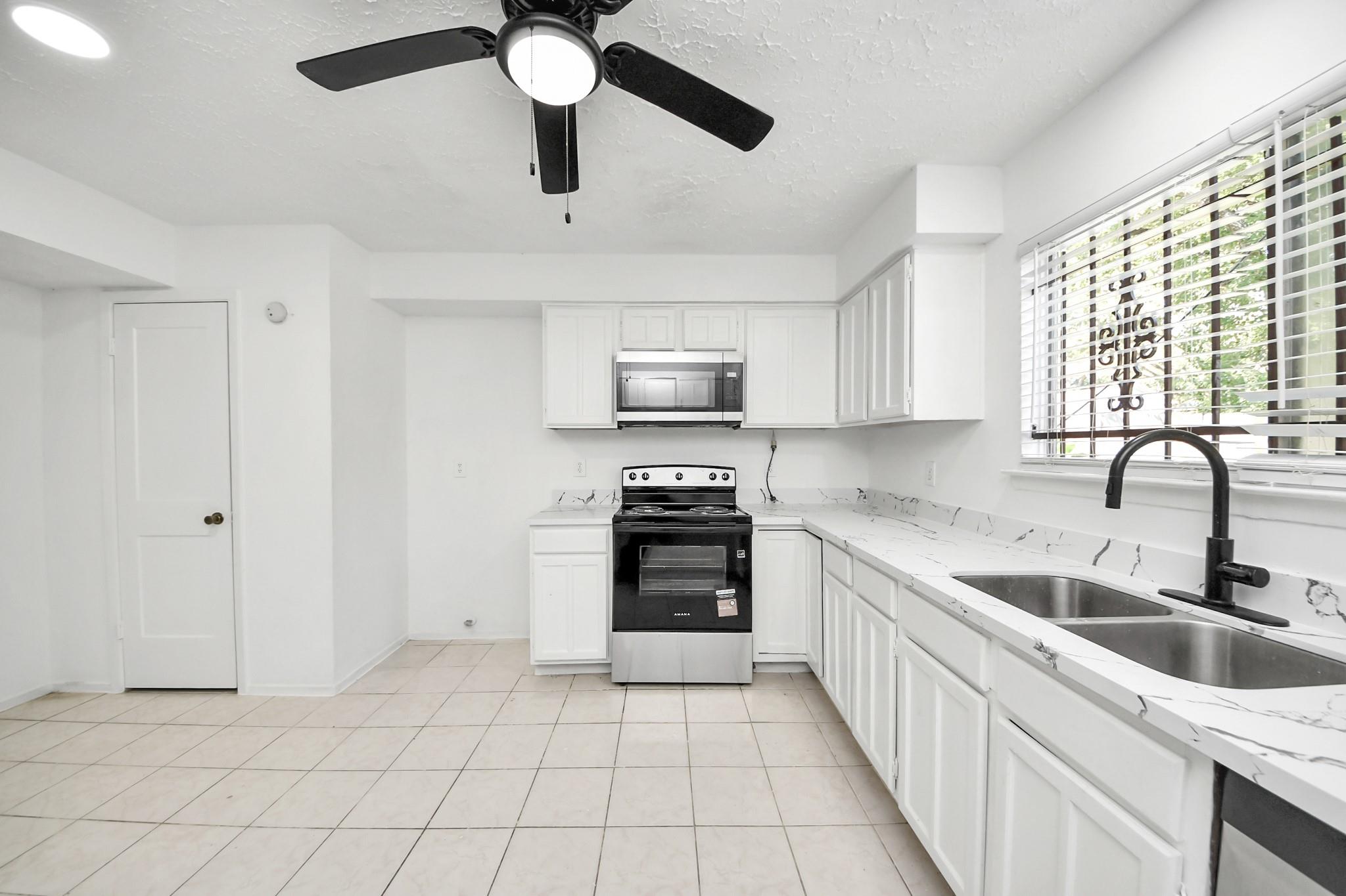 13402 Pecan Oak Drive Property Photo 30