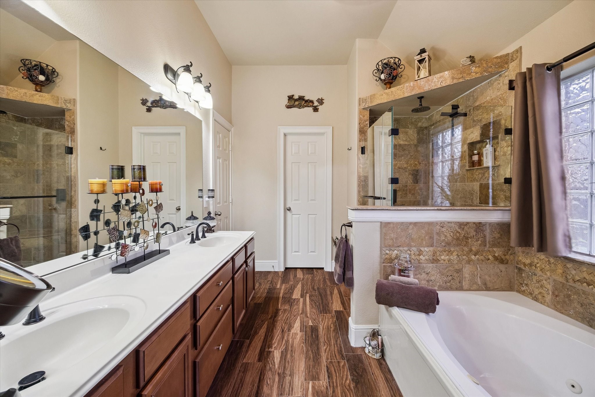14810 Maverick Valley Lane Property Photo 20