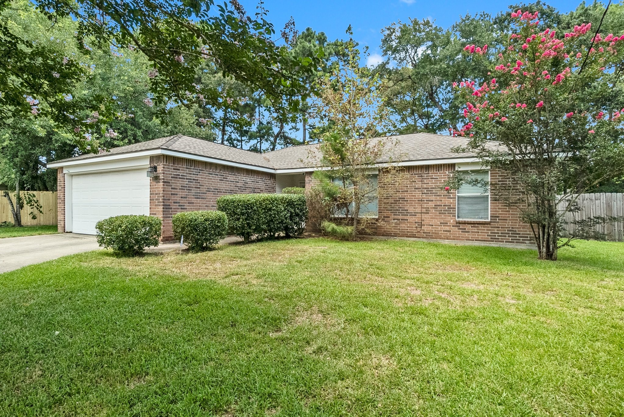 16305 Many Trees Lane Property Photo 4