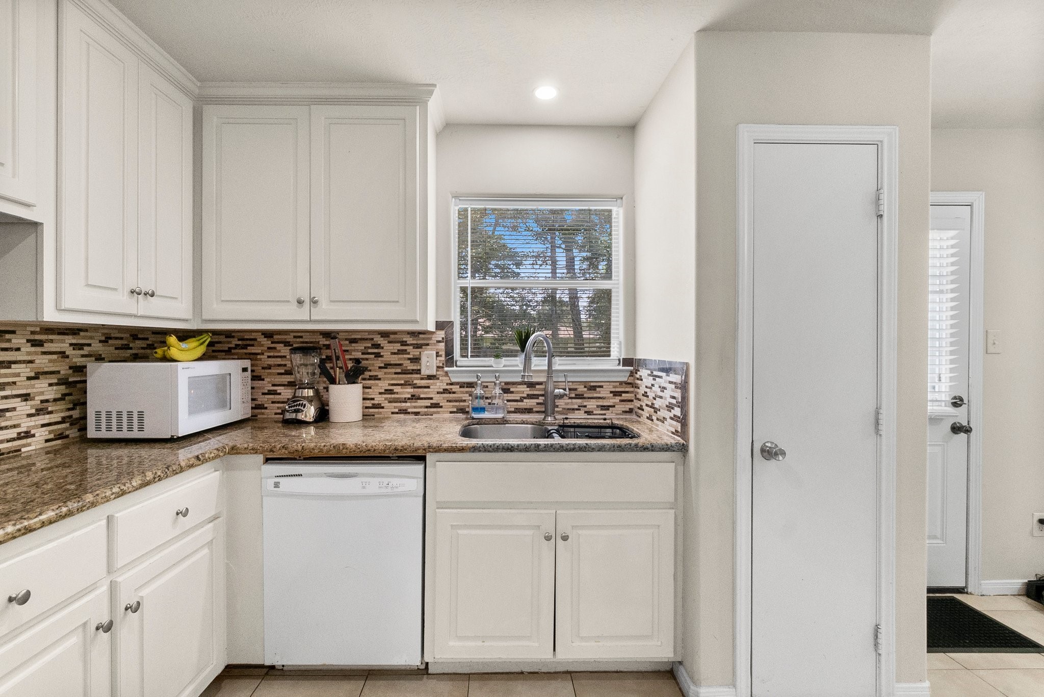 16305 Many Trees Lane Property Photo 23