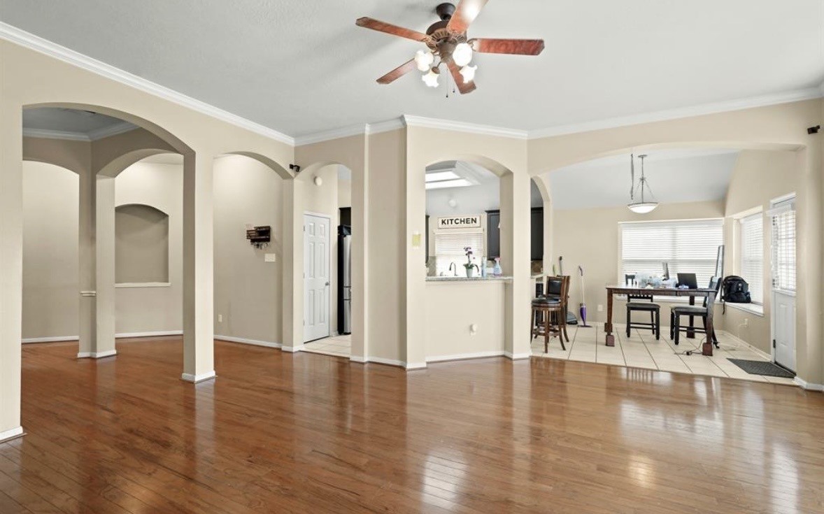 3106 Valley Court Property Photo 6