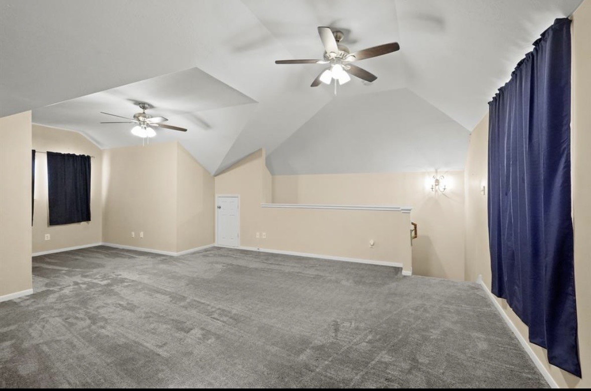 3106 Valley Court Property Photo 12