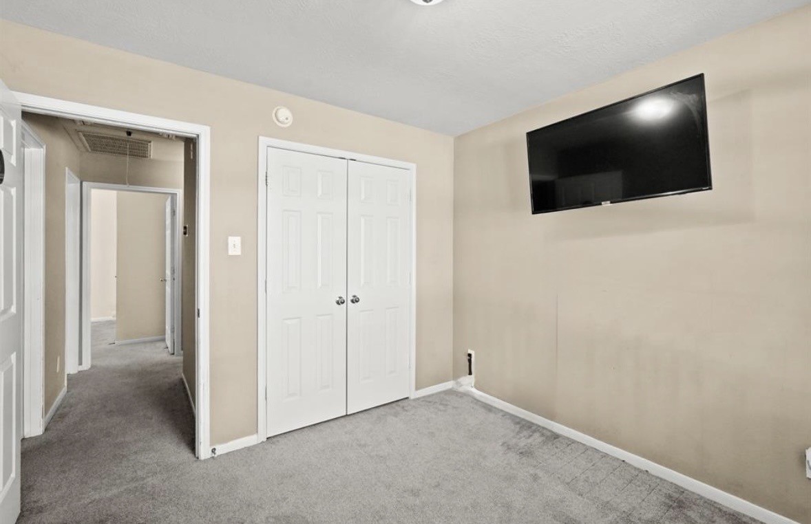 3106 Valley Court Property Photo 20