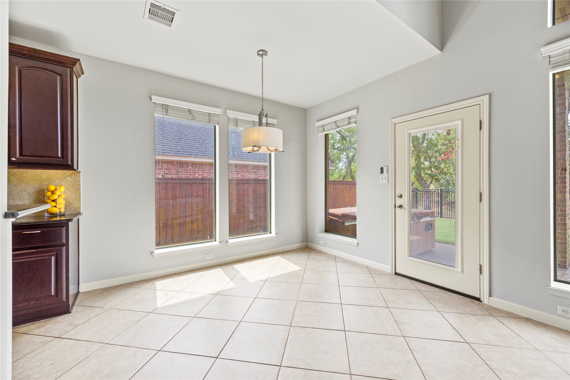 5710 Kendall Hill Lane Property Photo 13