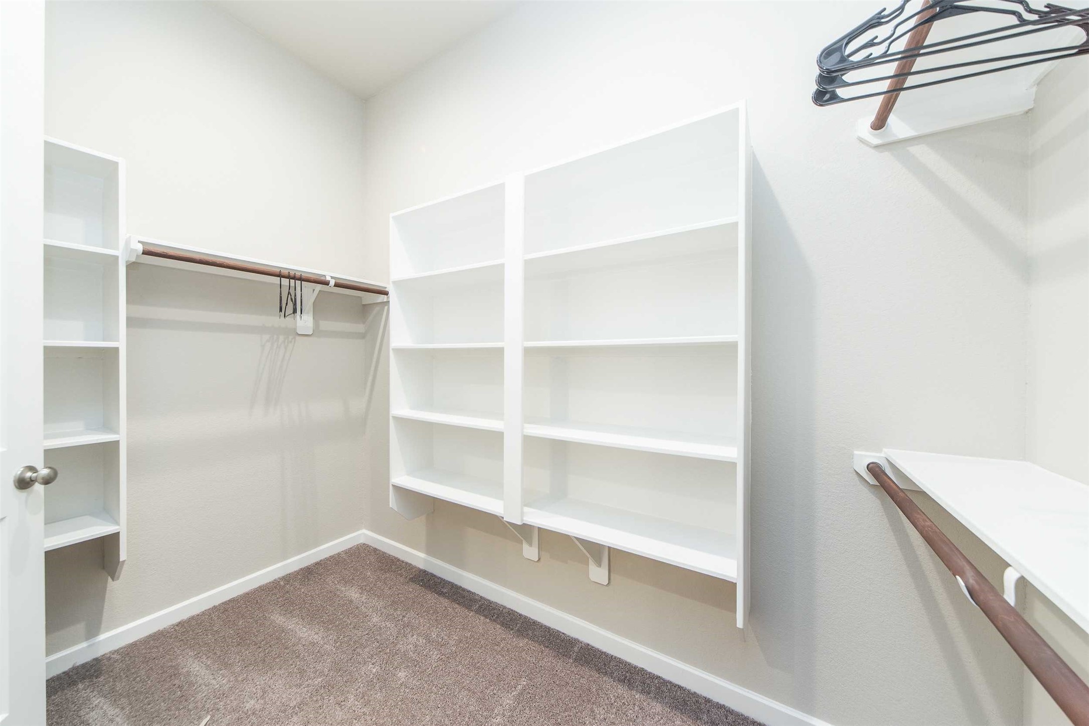 8719 Fox Trail Drive Property Photo 17