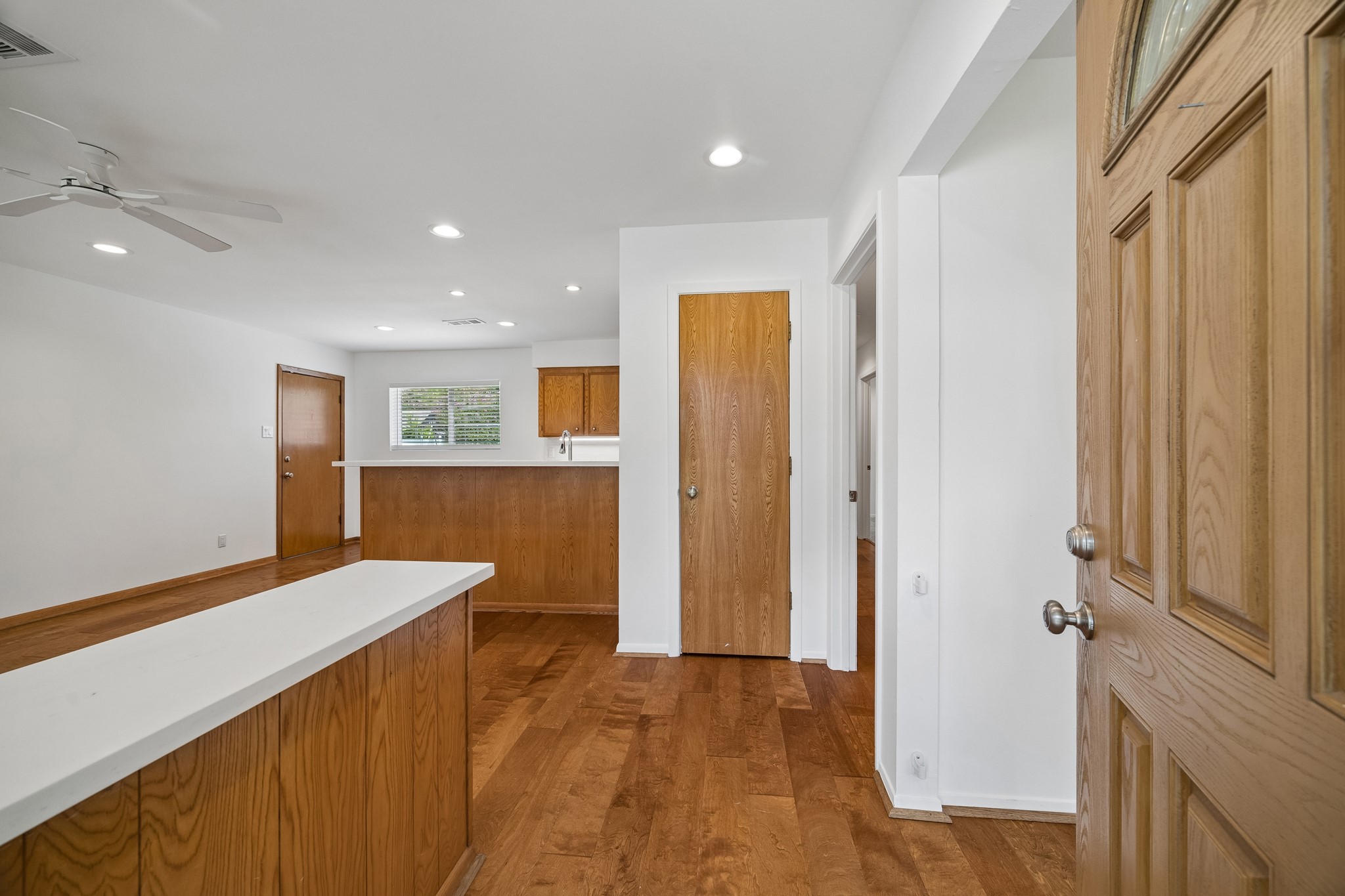 7050 Cole Creek Drive Property Photo 6