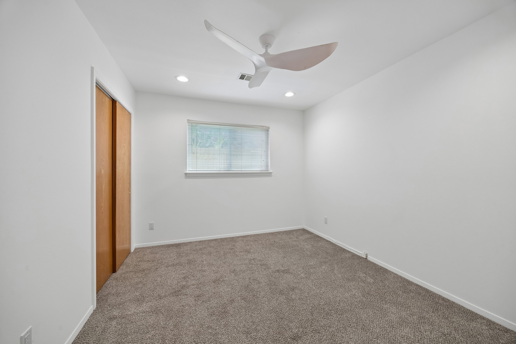 7050 Cole Creek Drive Property Photo 11