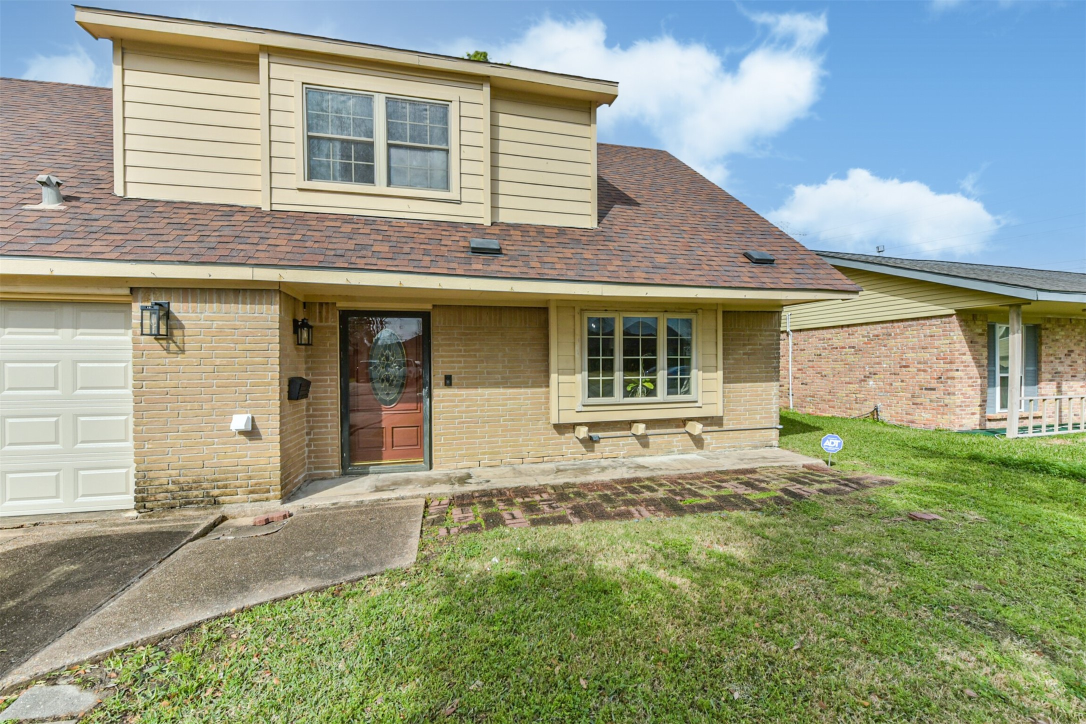 11606 Carvel Lane Property Photo 2