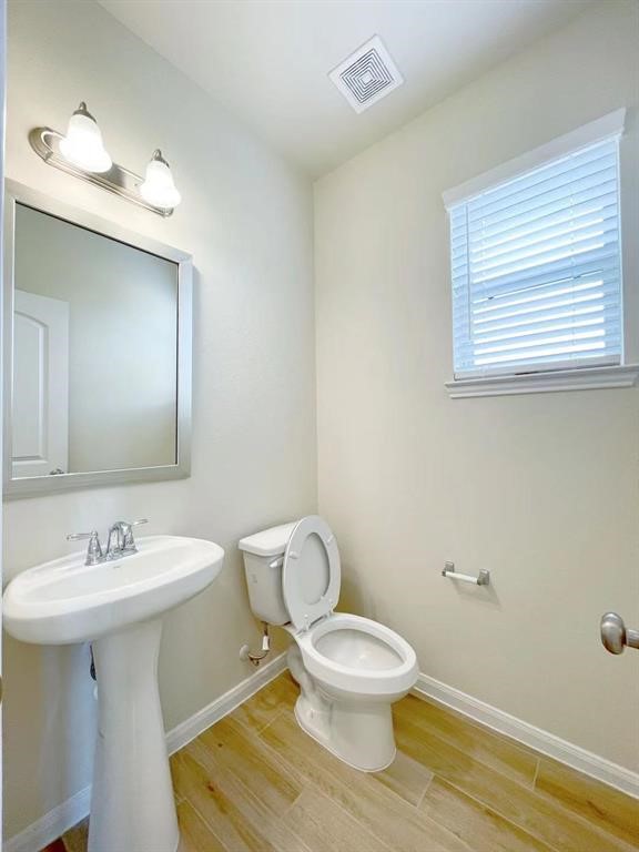 4403 Silvergrass Lane Property Photo 7