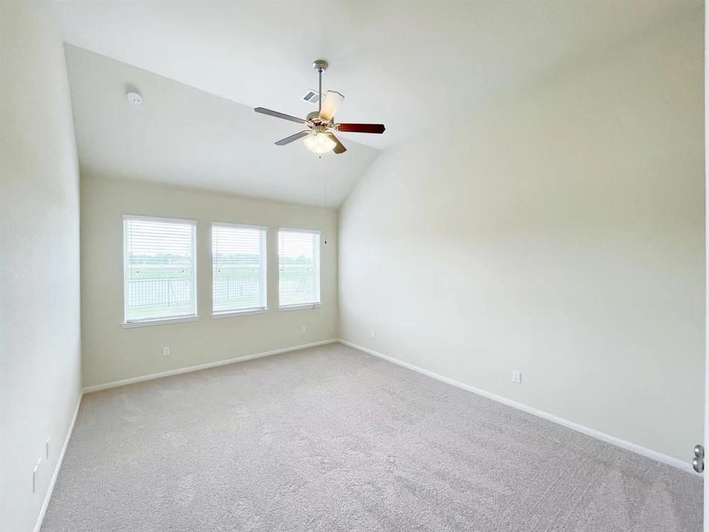 4403 Silvergrass Lane Property Photo 13