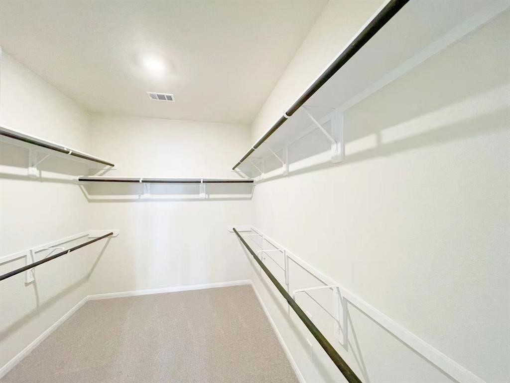 4403 Silvergrass Lane Property Photo 16