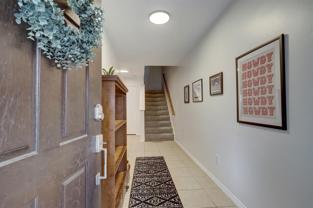 1237 W 17th Street Property Photo 3