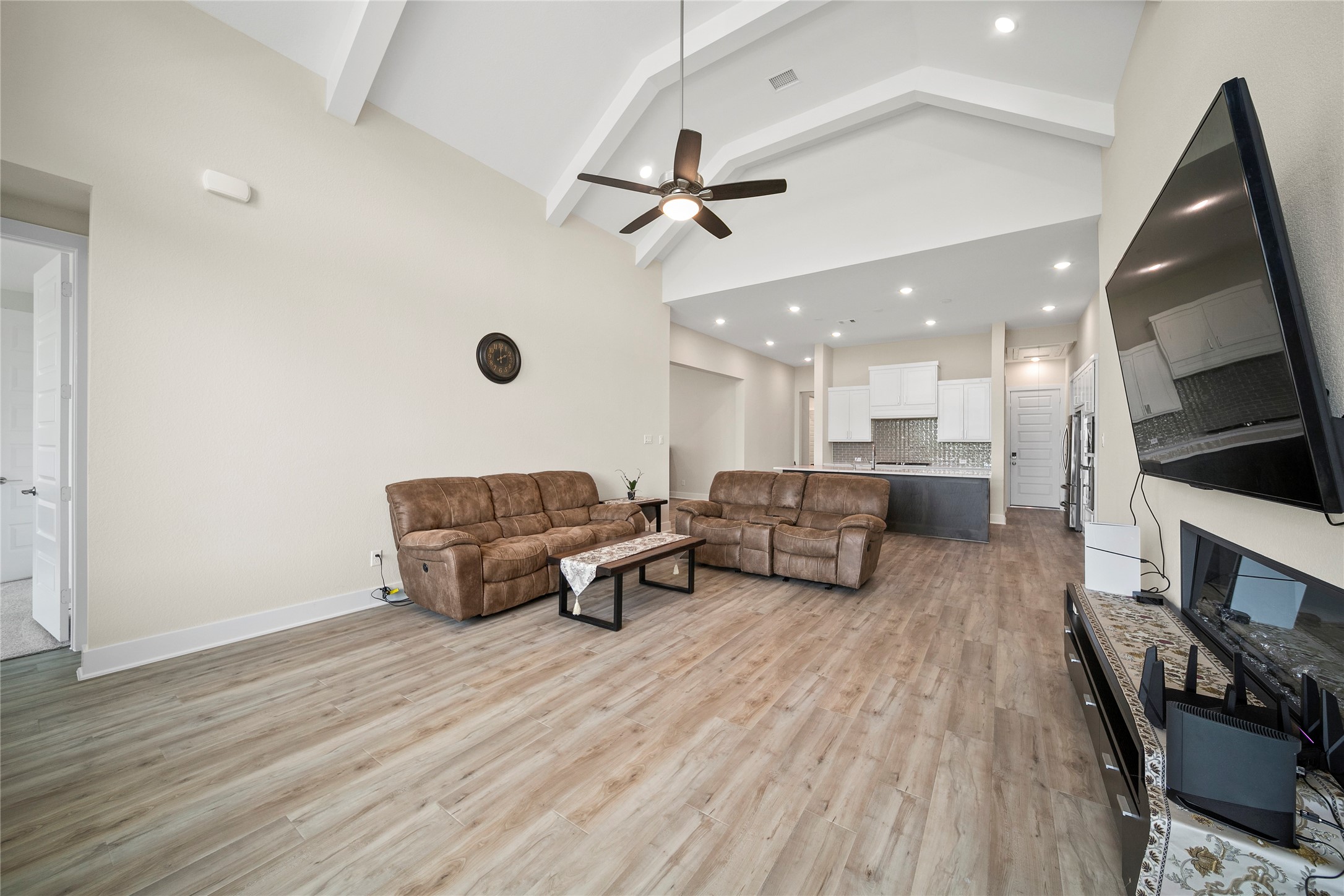 5914 Emerald Ranch Lane Property Photo 7