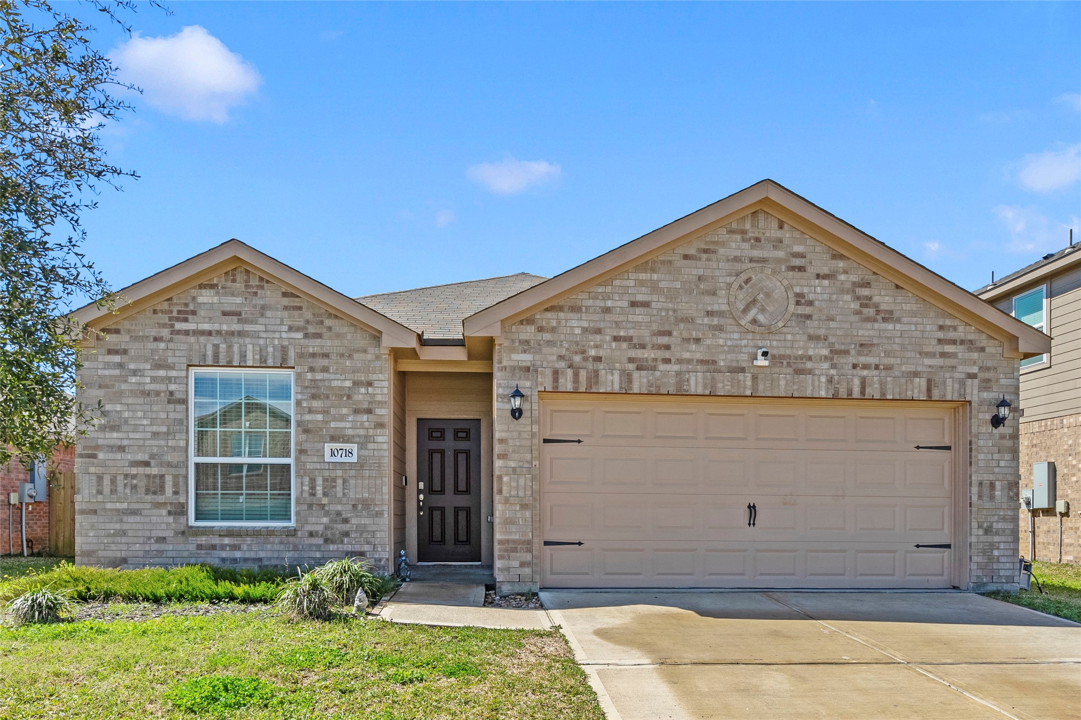 10718 Anthonomus Way Property Photo 1