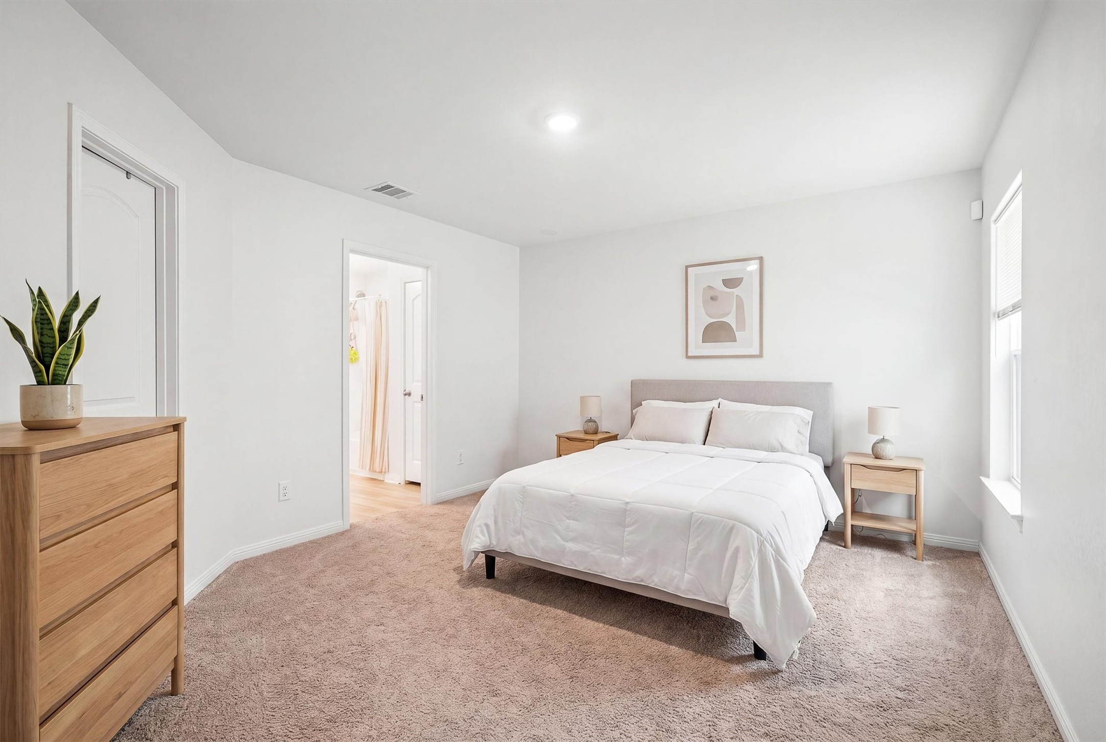 10619 Lost Maples Drive Property Photo 15