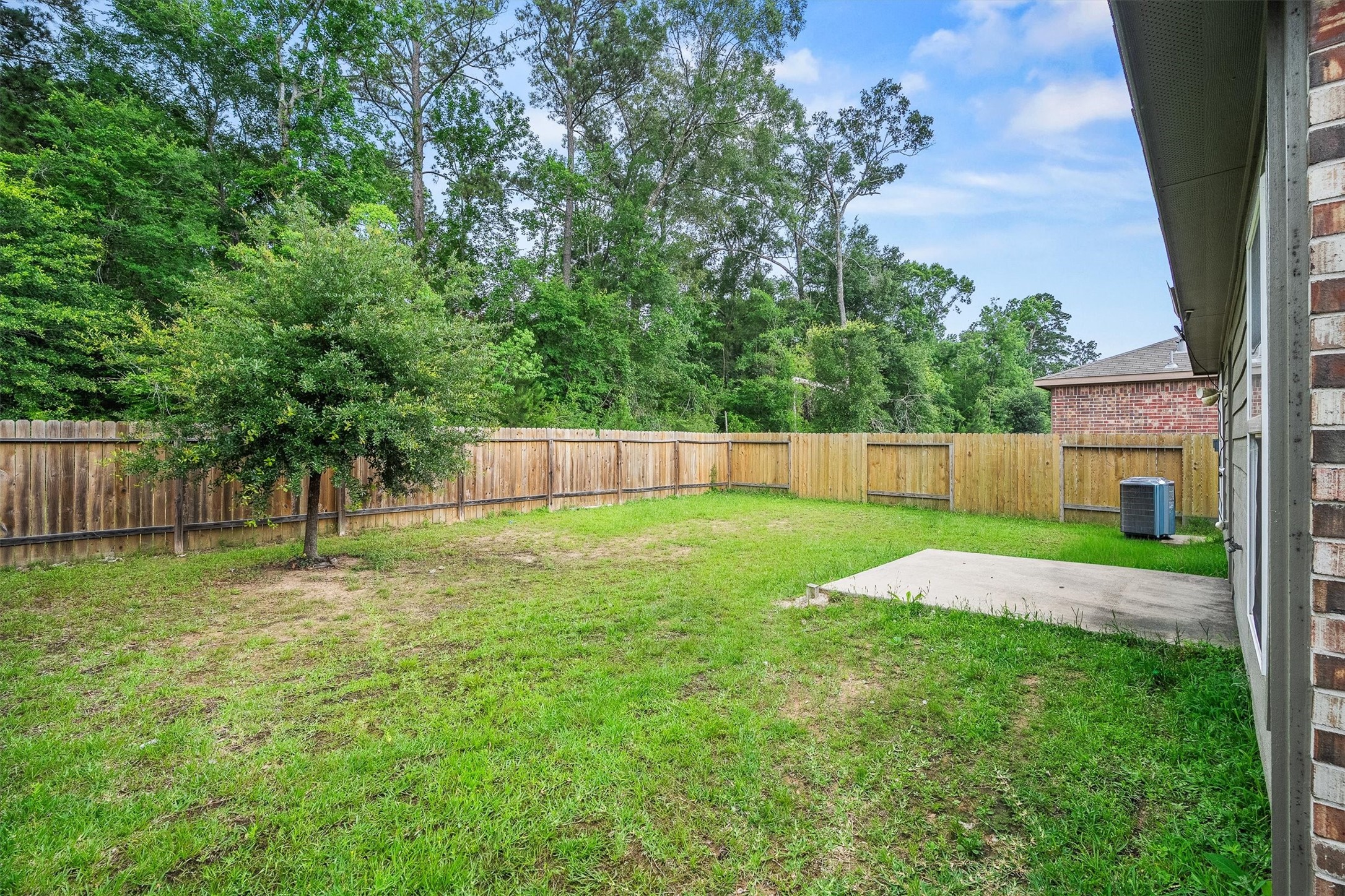 10619 Lost Maples Drive Property Photo 24