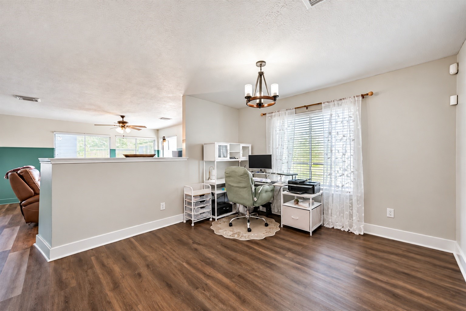 18622 Atasca Oaks Drive Property Photo 4
