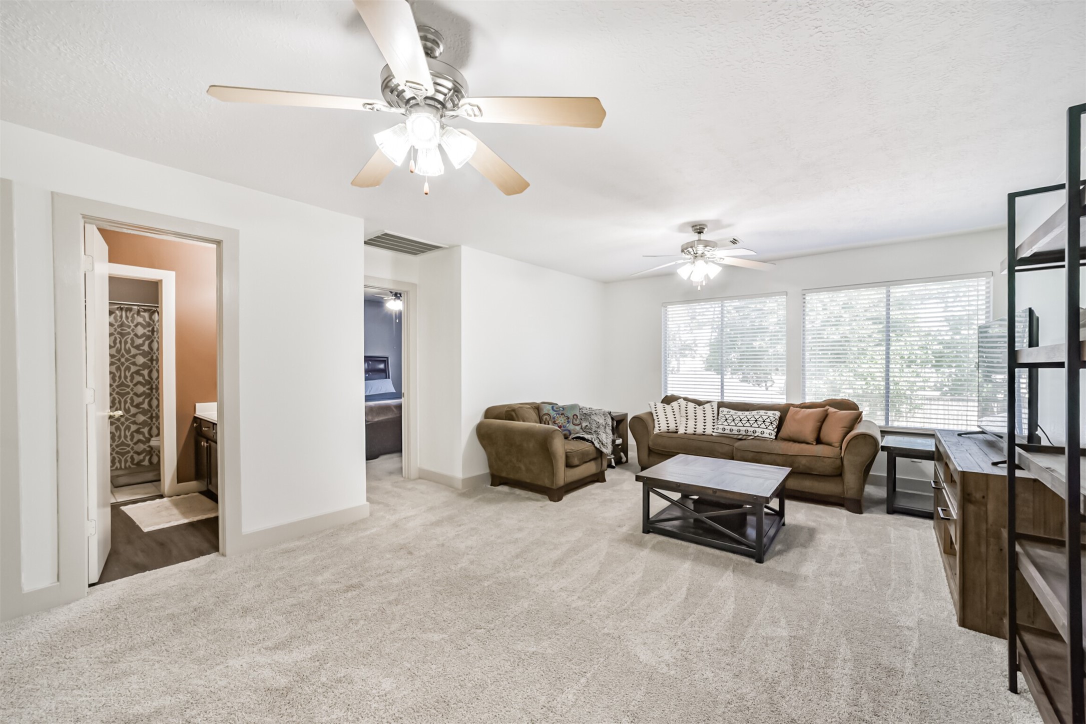 18622 Atasca Oaks Drive Property Photo 15