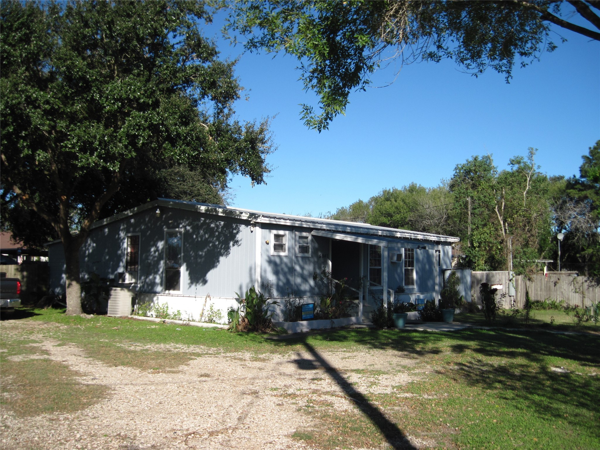 5941 Noel Lane Property Photo 4