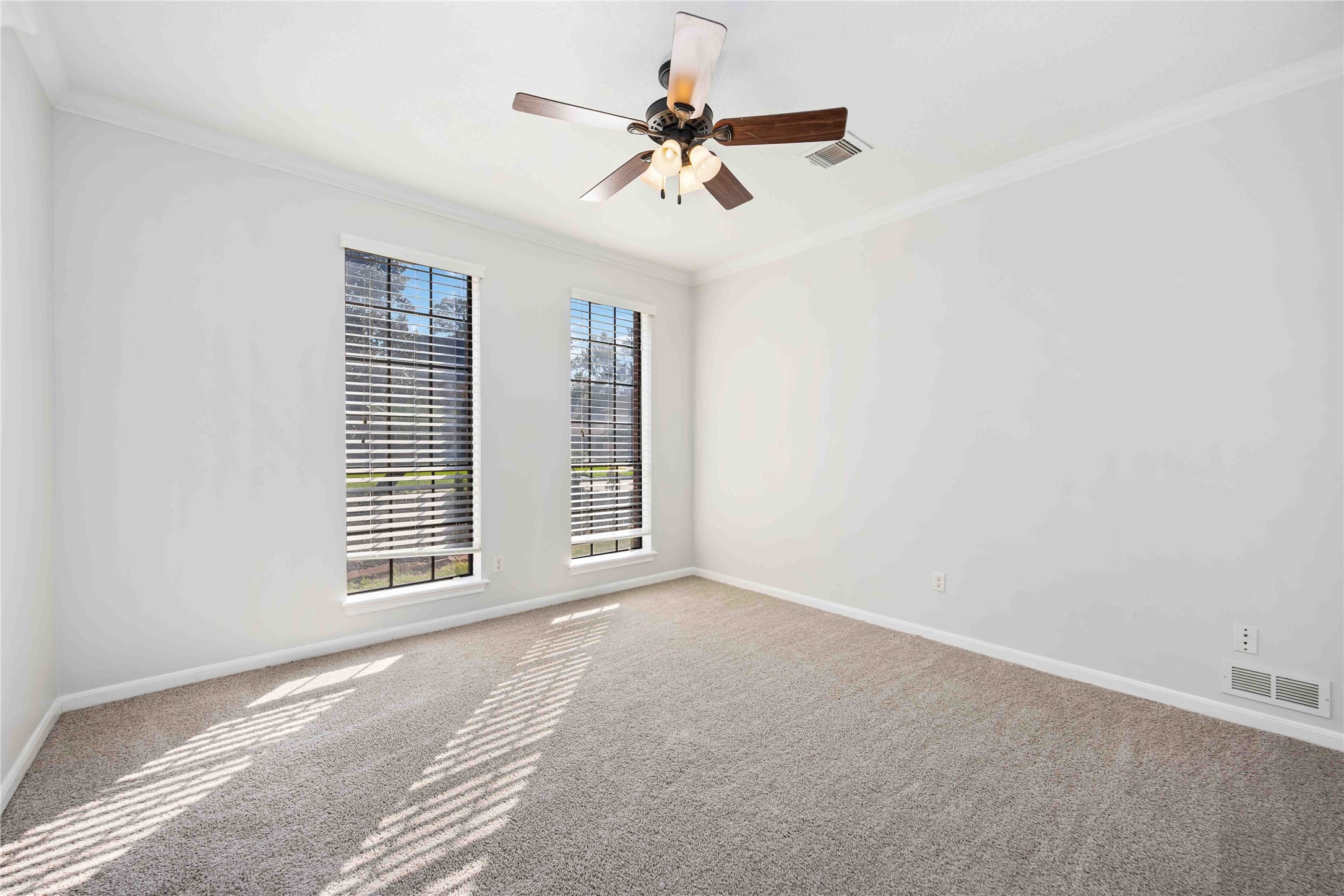 5211 Gladehill Drive Property Photo 7