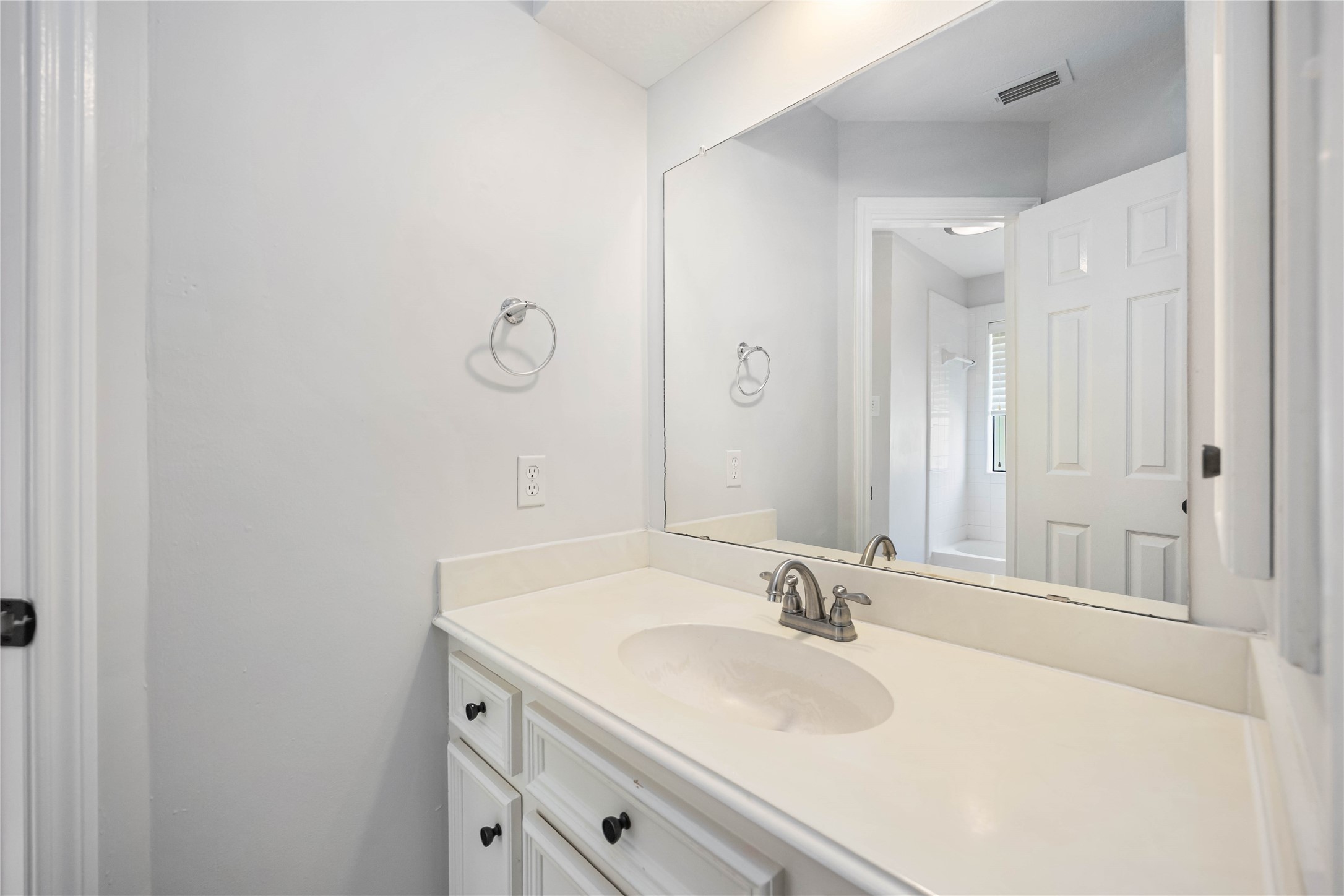 5211 Gladehill Drive Property Photo 36