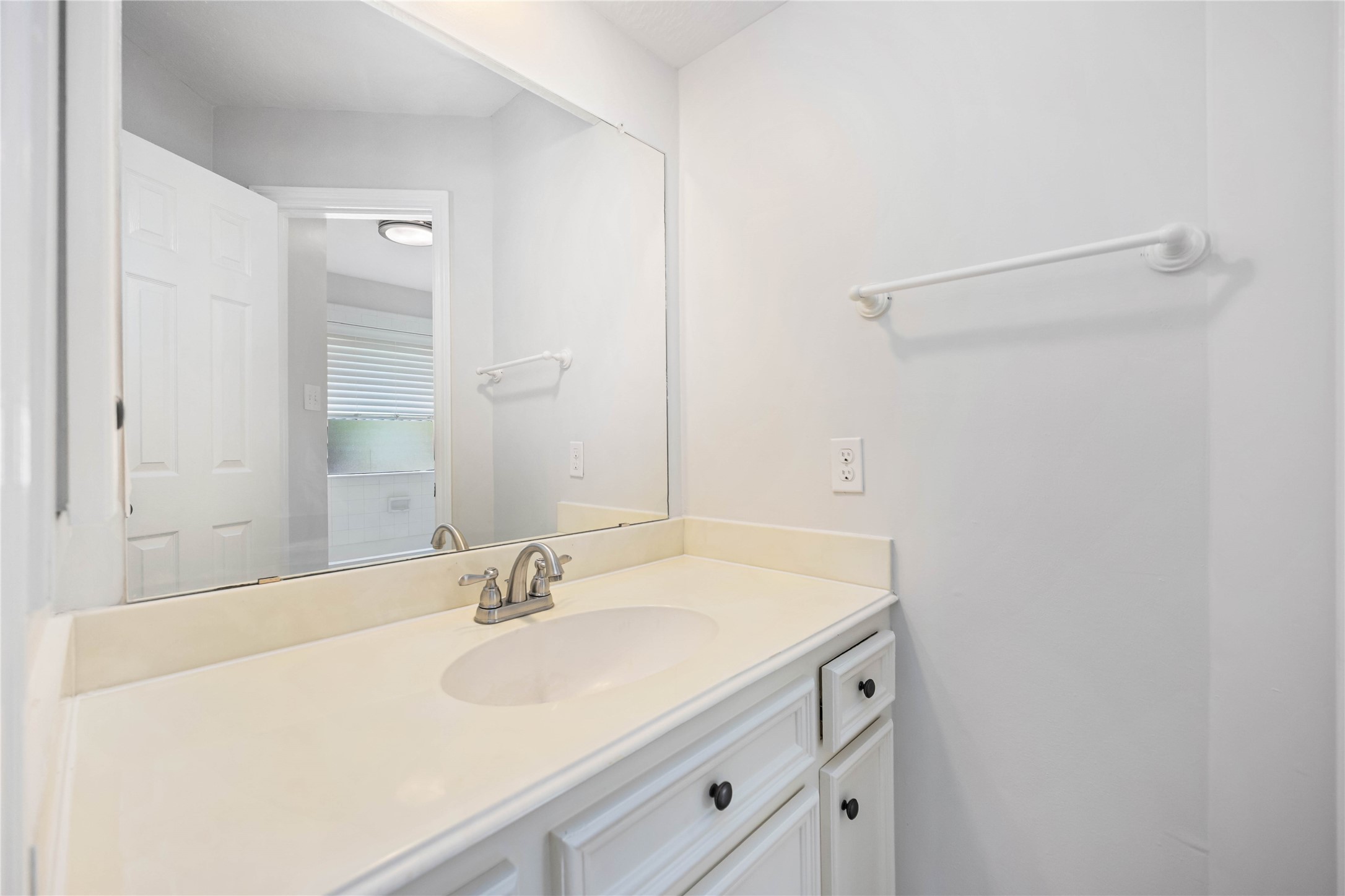 5211 Gladehill Drive Property Photo 37
