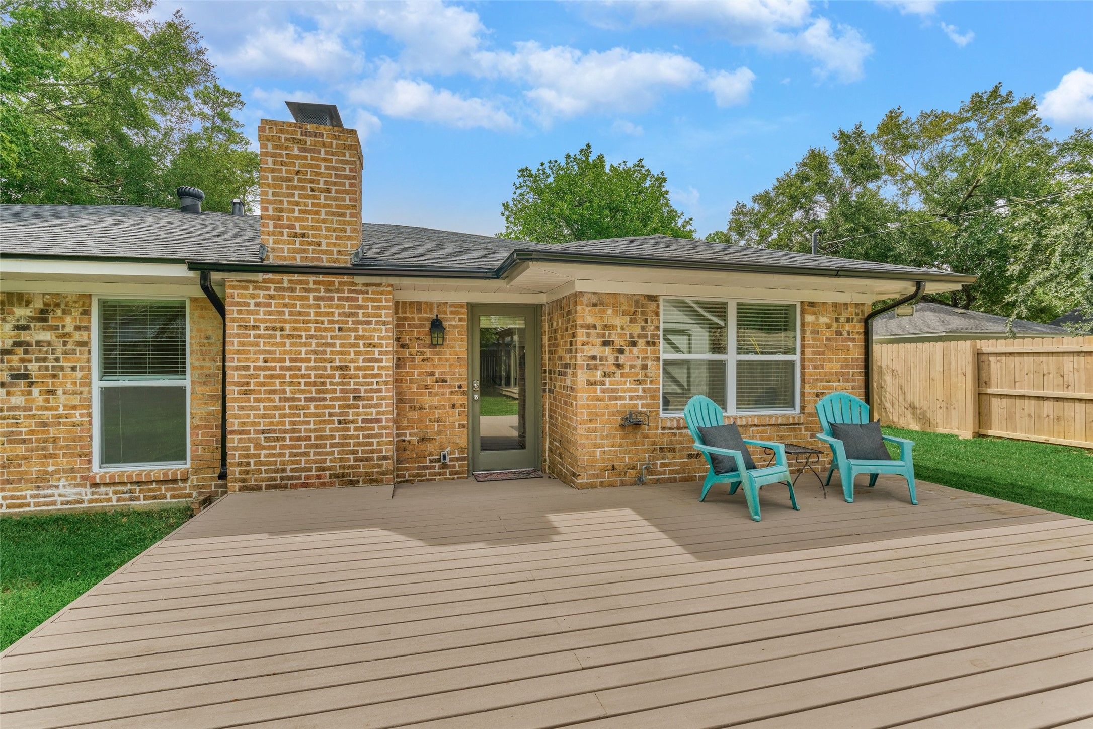 307 Robinwood Drive Property Photo 2