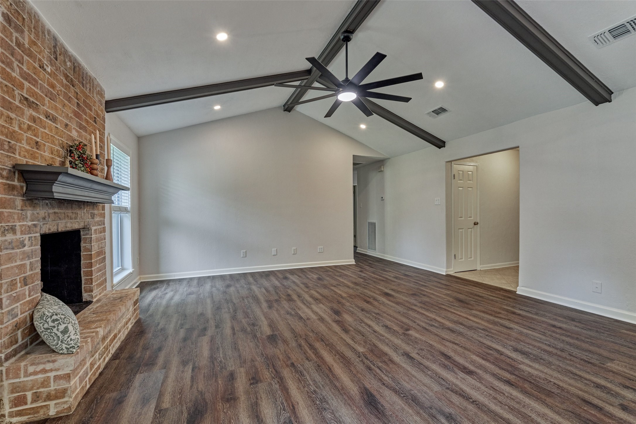 307 Robinwood Drive Property Photo 6