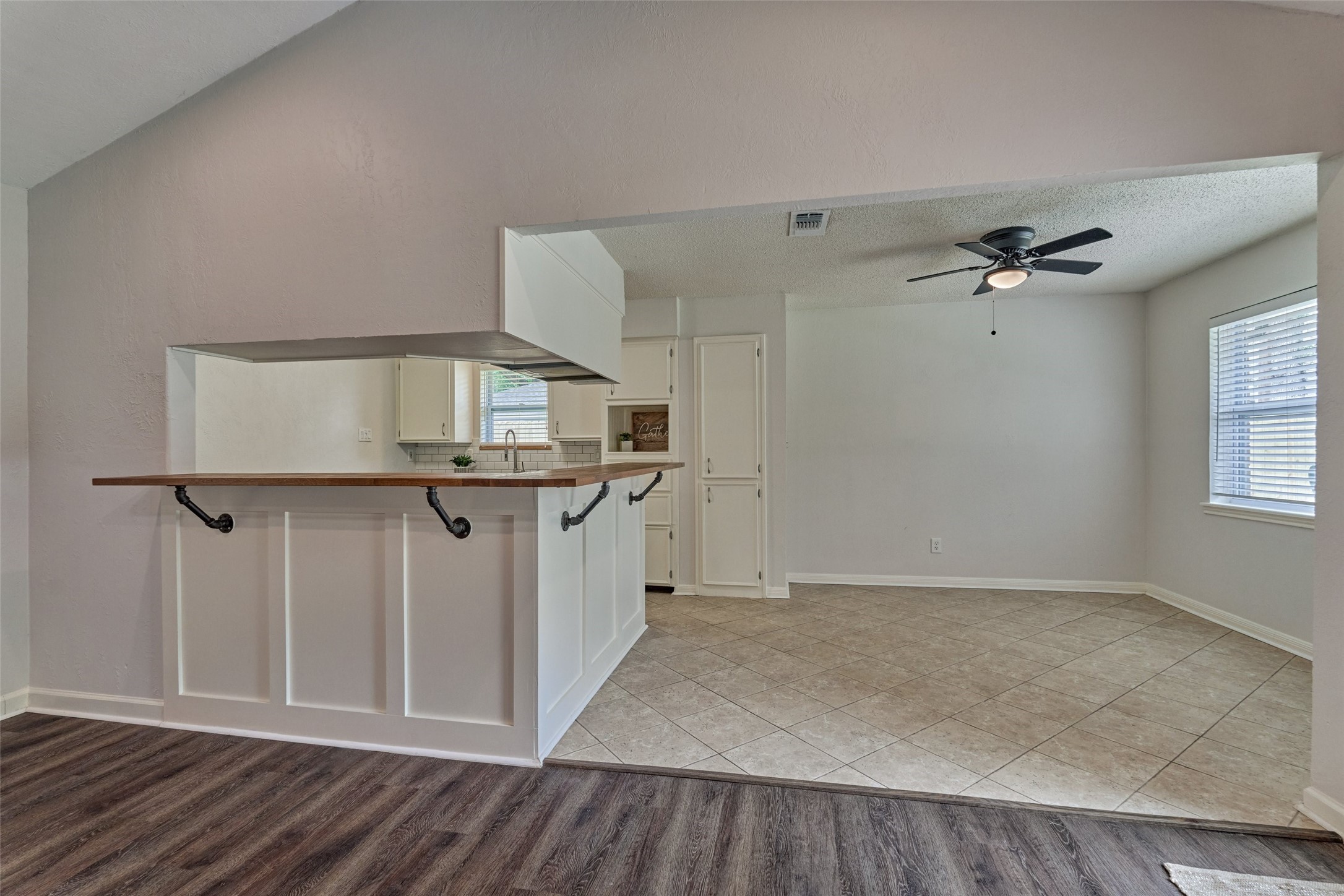 307 Robinwood Drive Property Photo 7