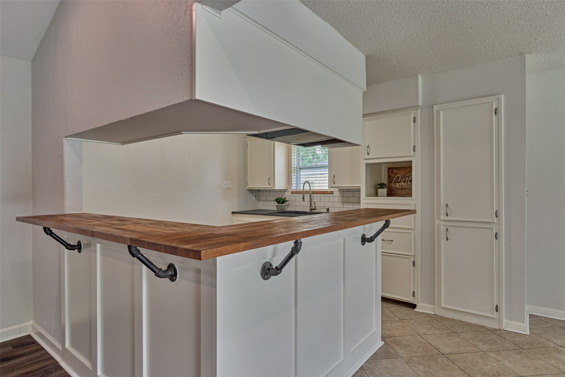 307 Robinwood Drive Property Photo 9