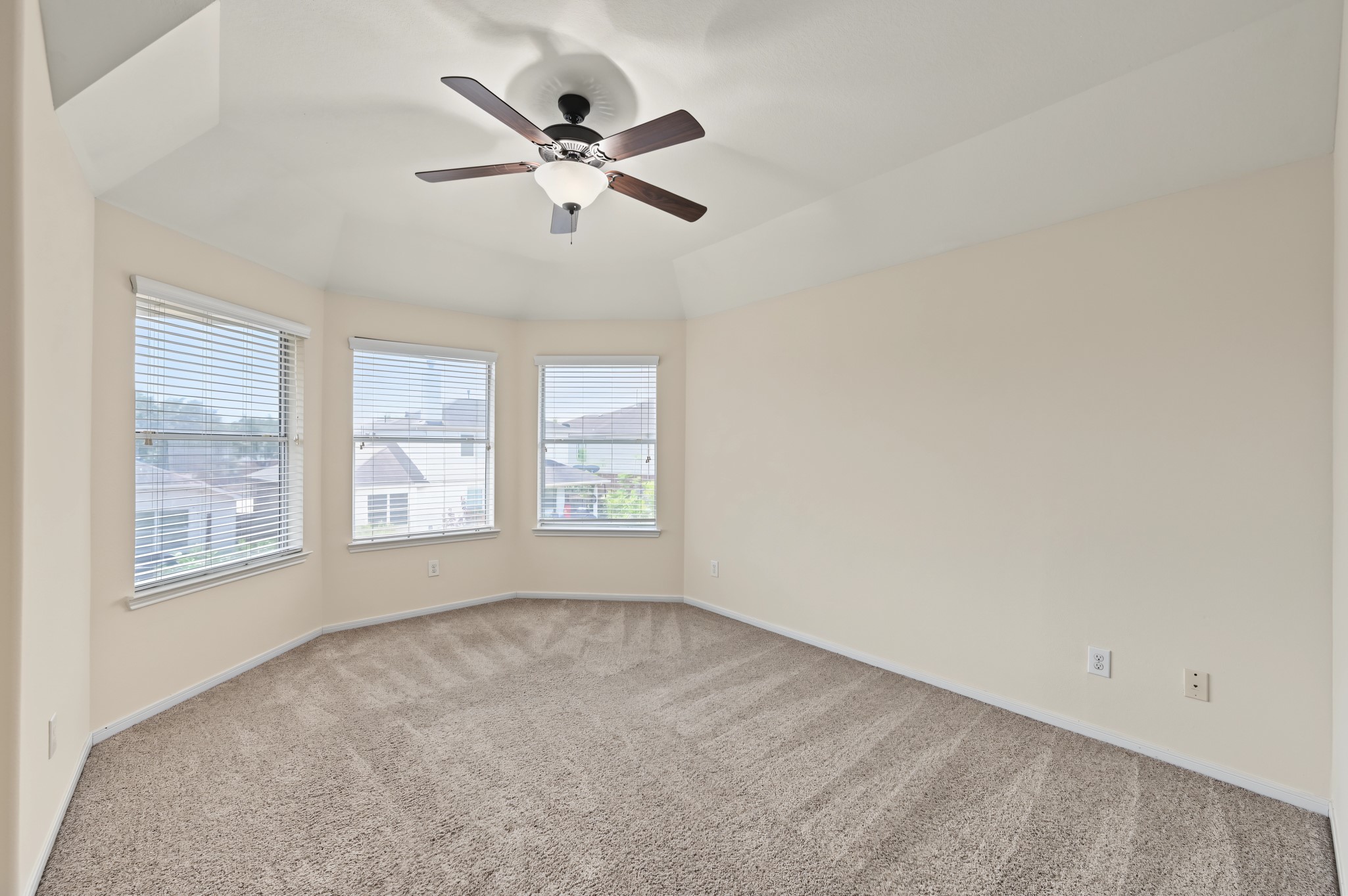 3314 Legends Mist Drive Property Photo 29