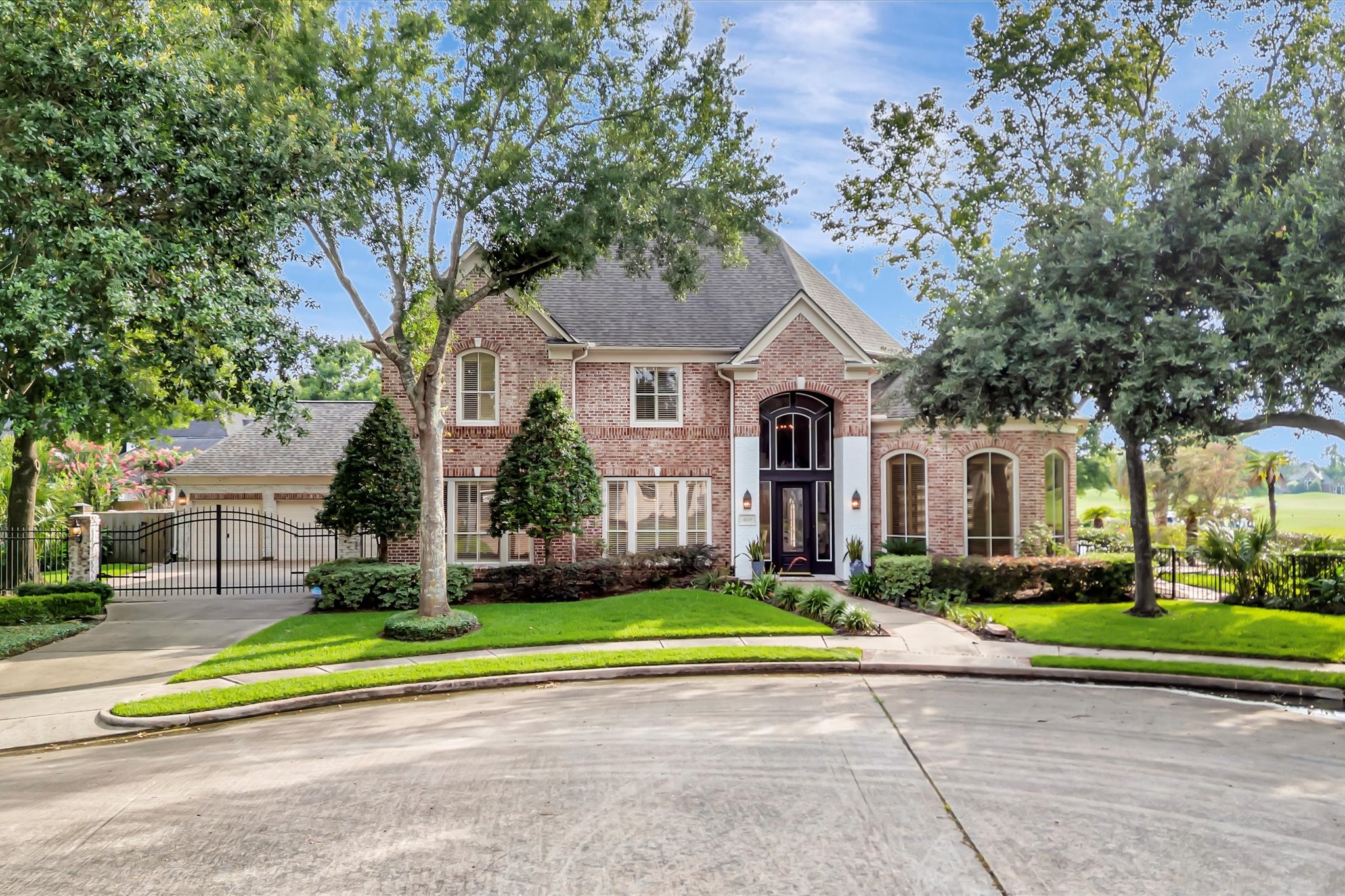 3719 Fall Grove Court Property Photo 2