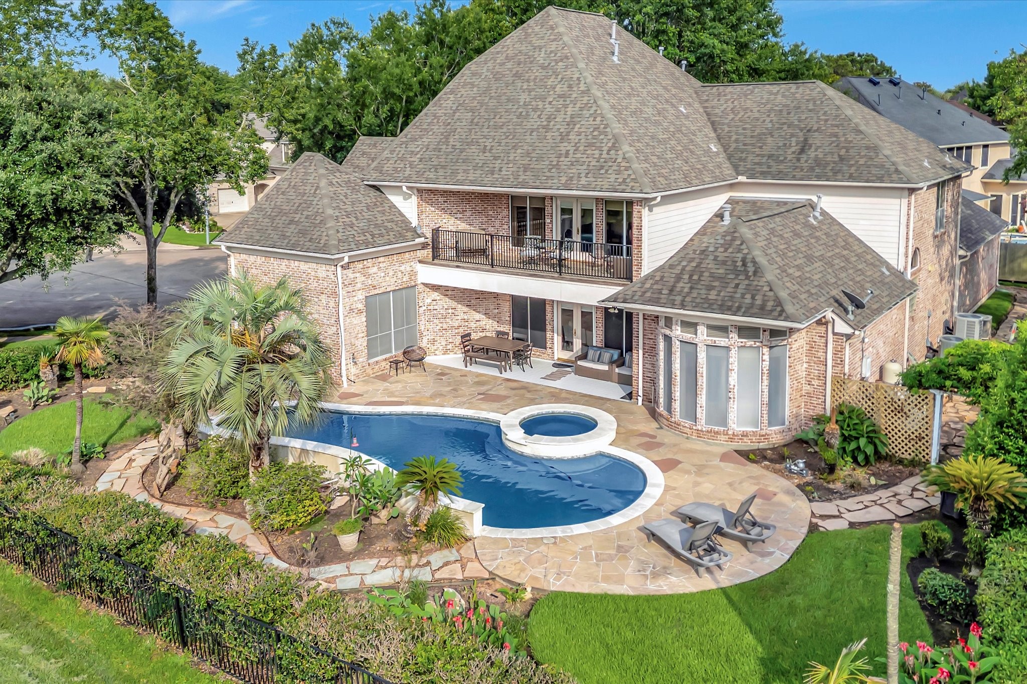 3719 Fall Grove Court Property Photo 6