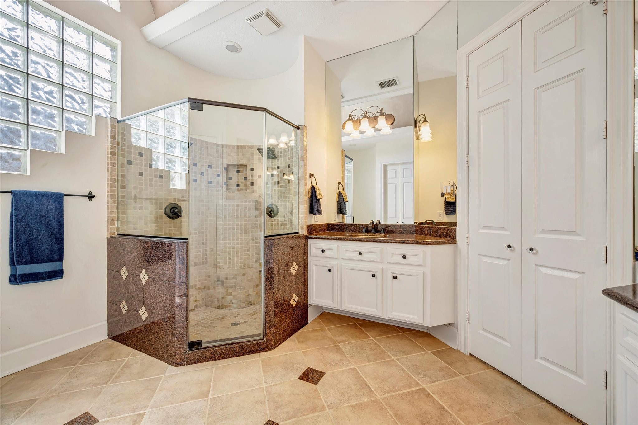 3719 Fall Grove Court Property Photo 39