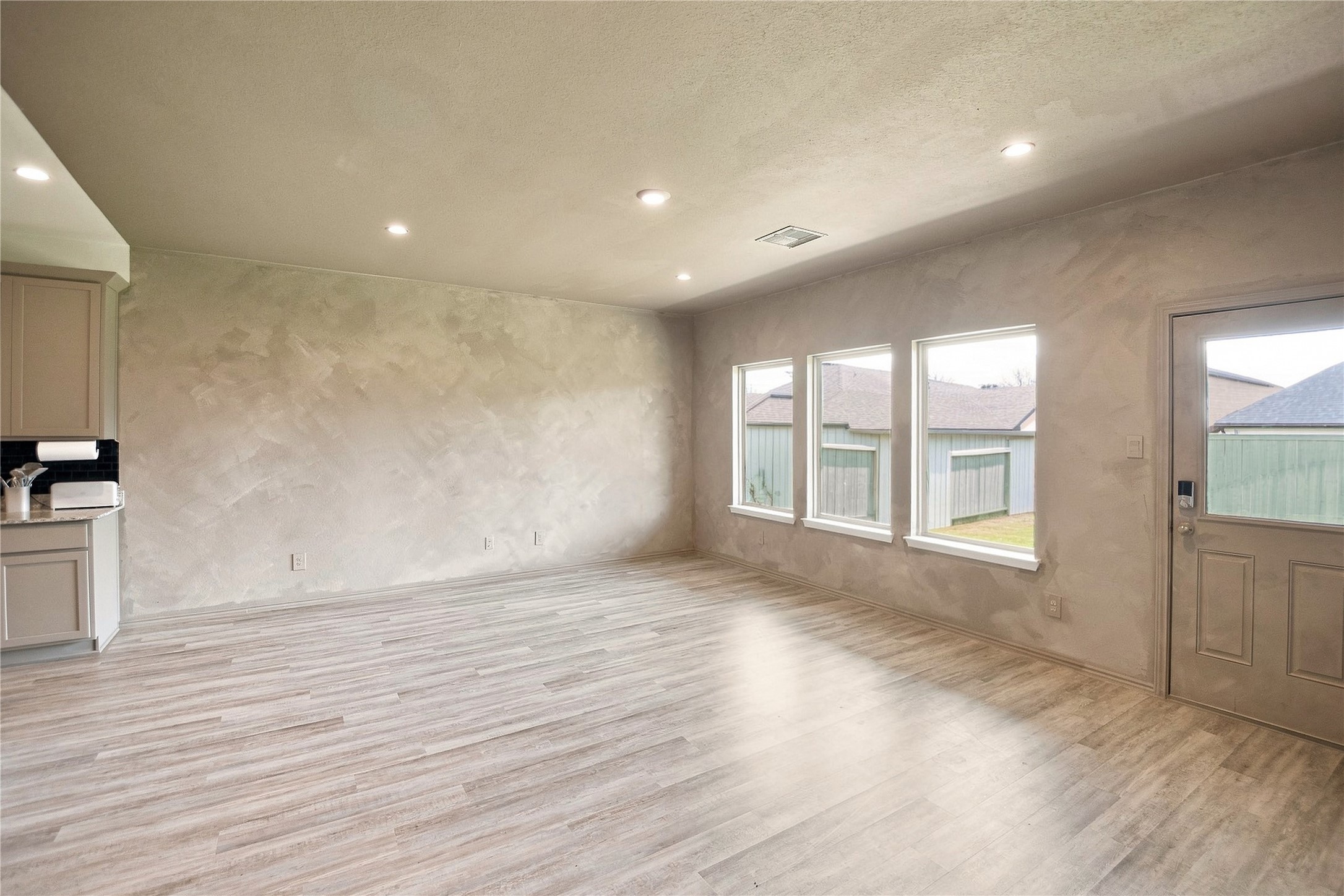 30931 Brightwell Bend Property Photo 8