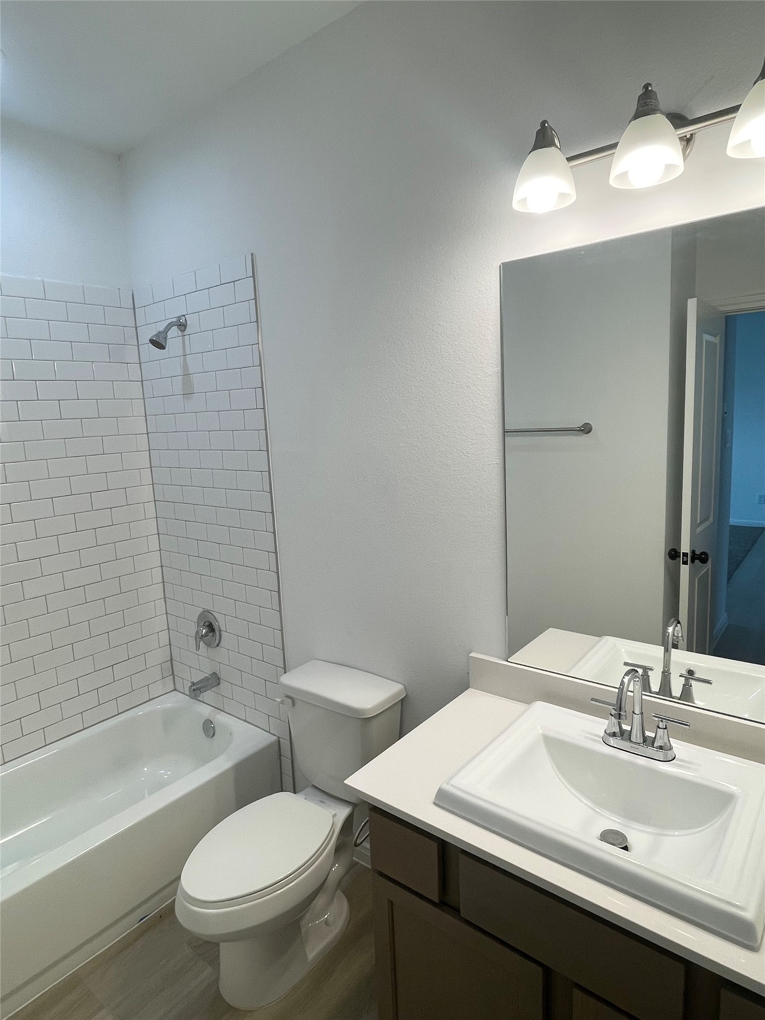 802 W Loop Property Photo 12