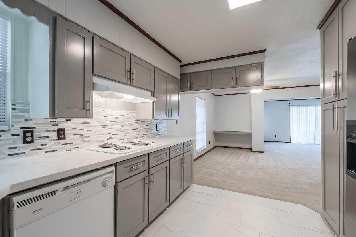 3523 Glen Haven Boulevard Property Photo 8