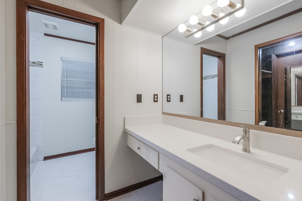 3523 Glen Haven Boulevard Property Photo 10