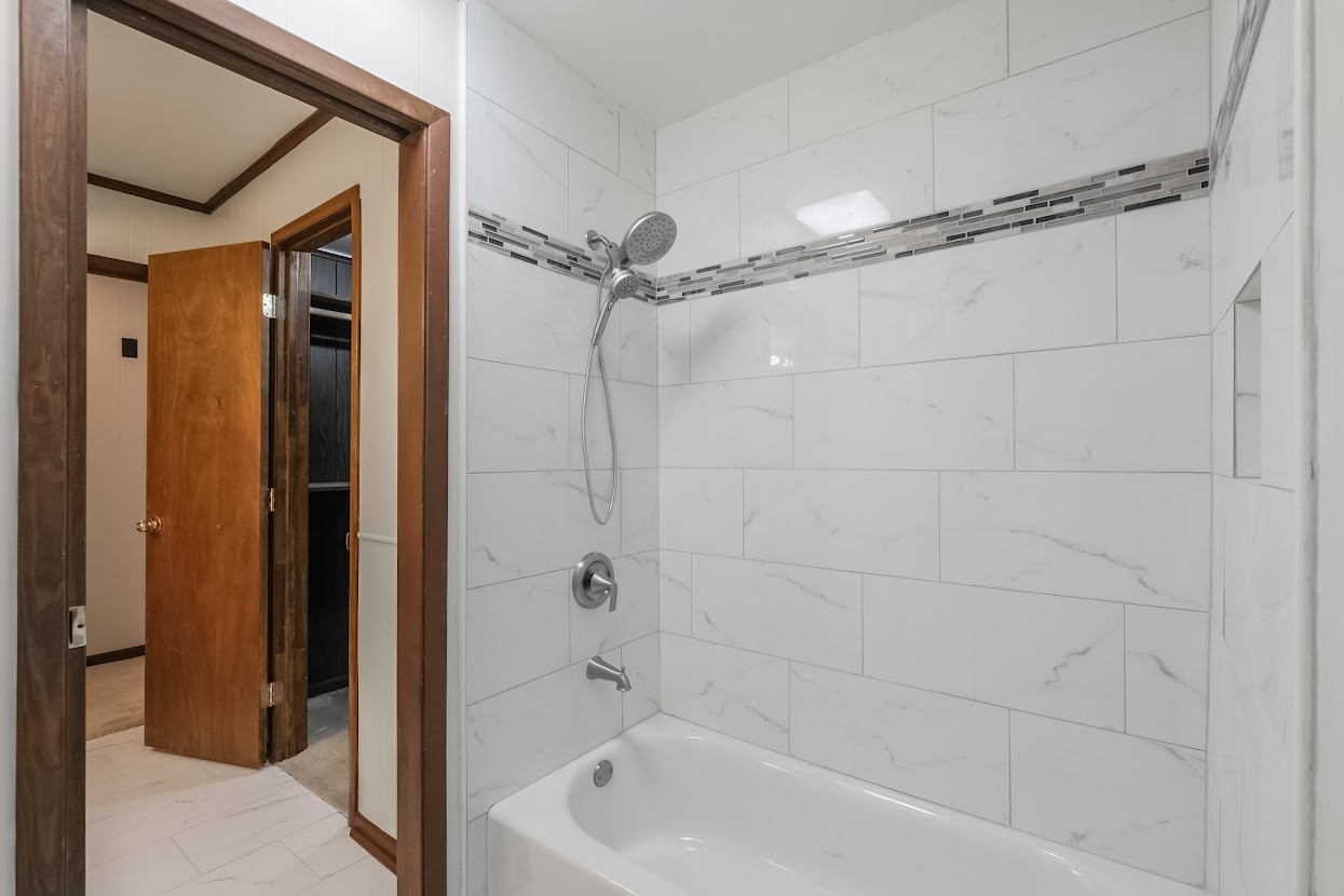 3523 Glen Haven Boulevard Property Photo 11