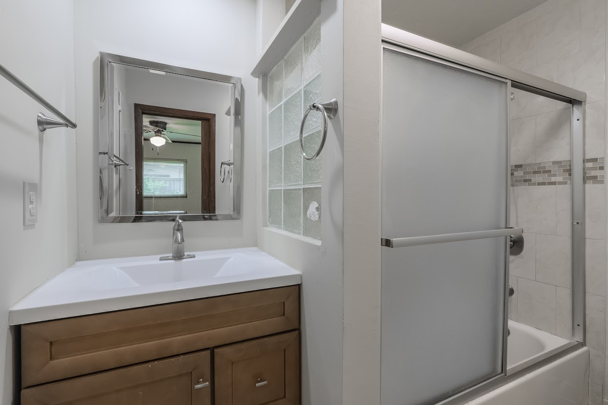 3523 Glen Haven Boulevard Property Photo 12