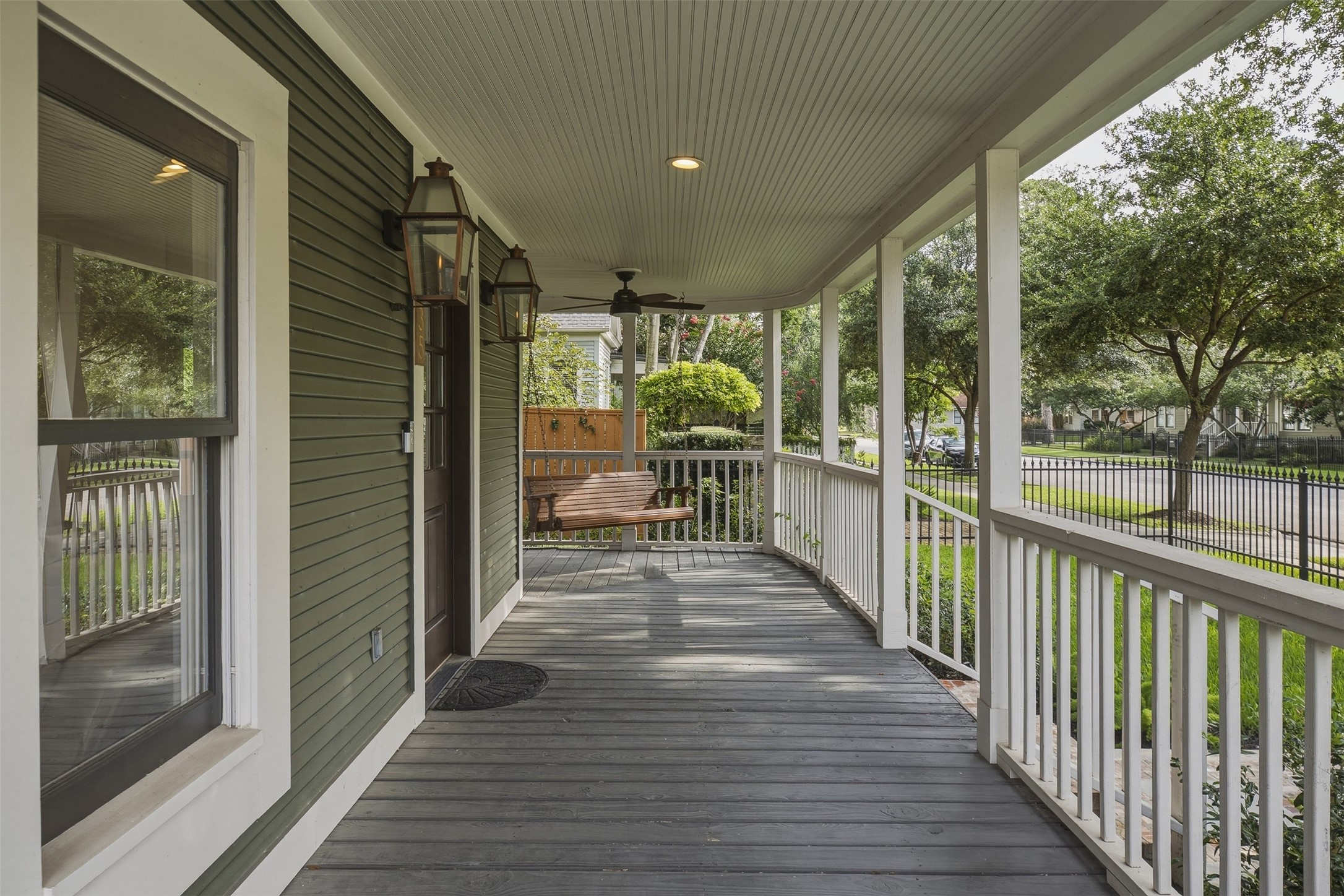 1535 Rutland Street Property Photo 4