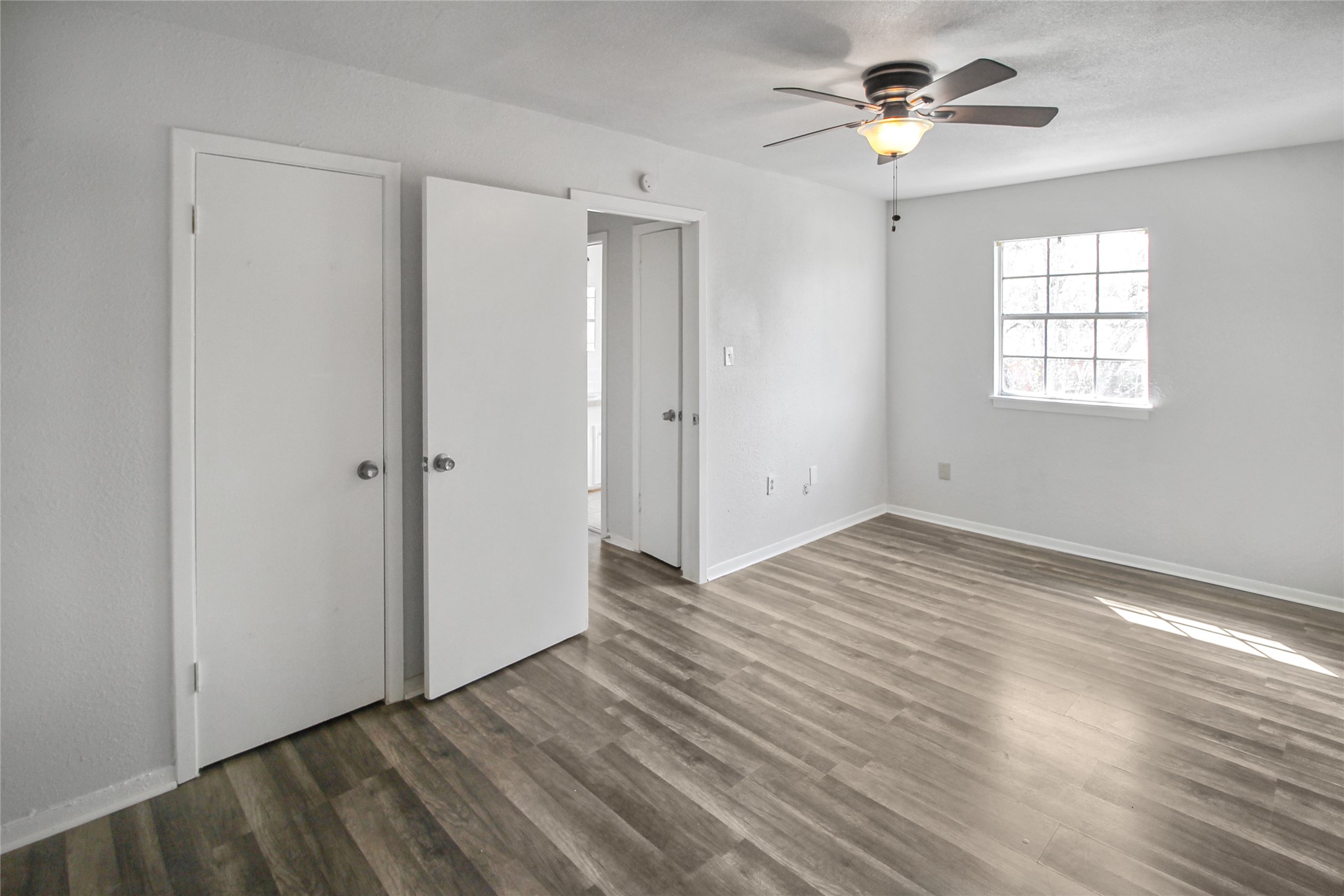 10322 Nold Drive Property Photo 14