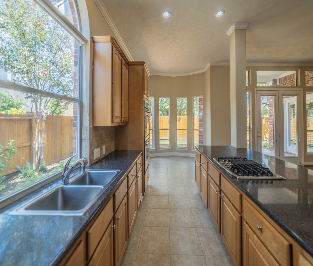 5019 Shining Creek Ct Property Photo 8