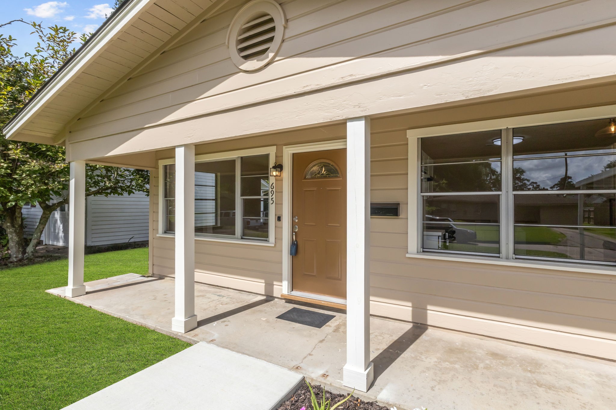 695 Callaway Drive Property Photo 8