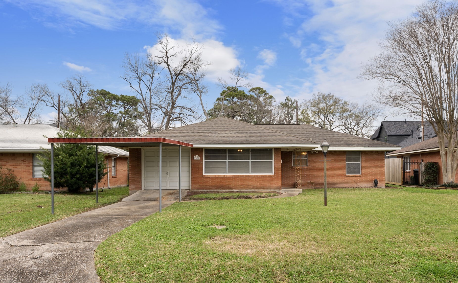2022 Wakefield Drive Property Photo 1