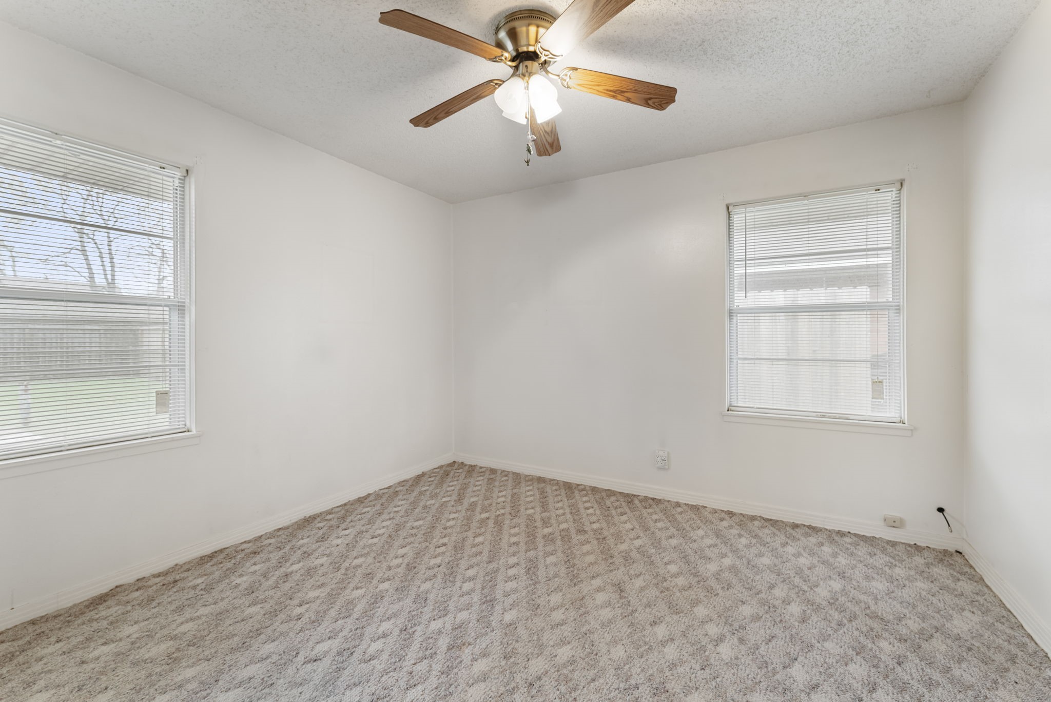 2022 Wakefield Drive Property Photo 9