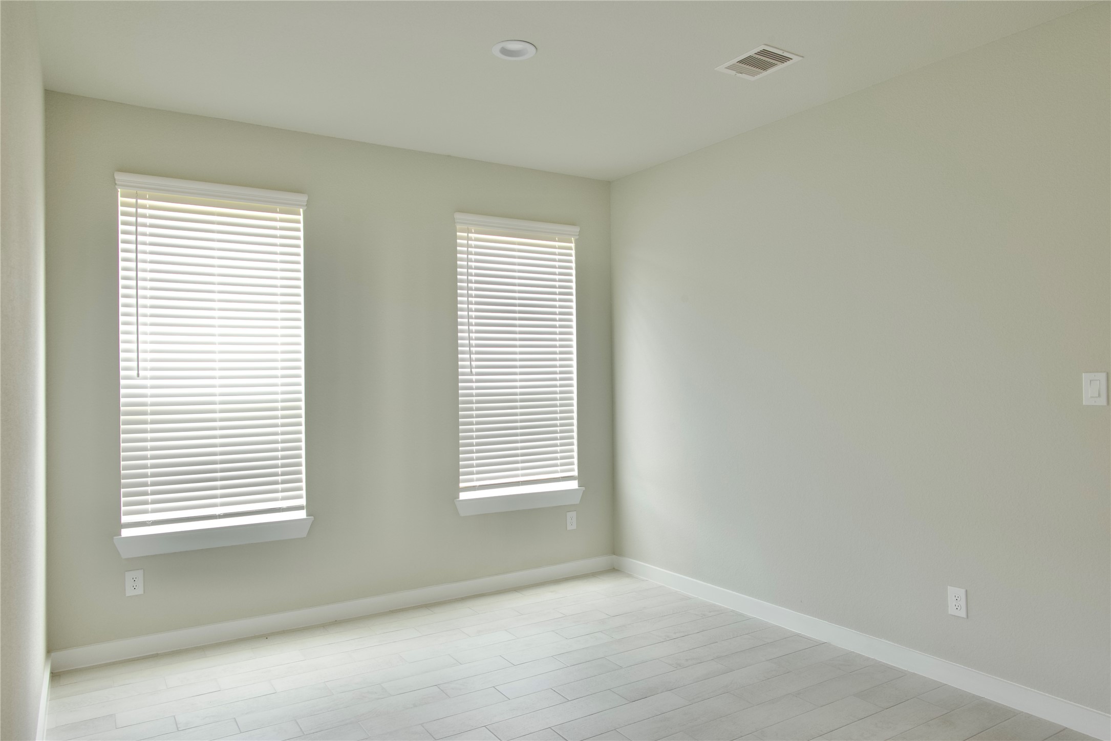 3207 Tilley Drive Property Photo 21